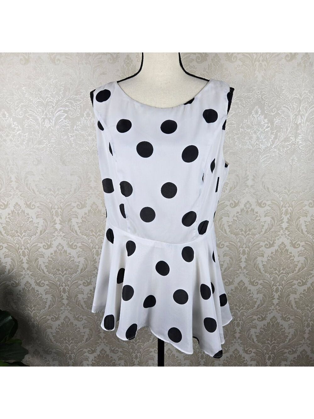 Gibson Latimer Size 14 Peplum Sleeveless Top White Black Polka Dots Exposed Zip